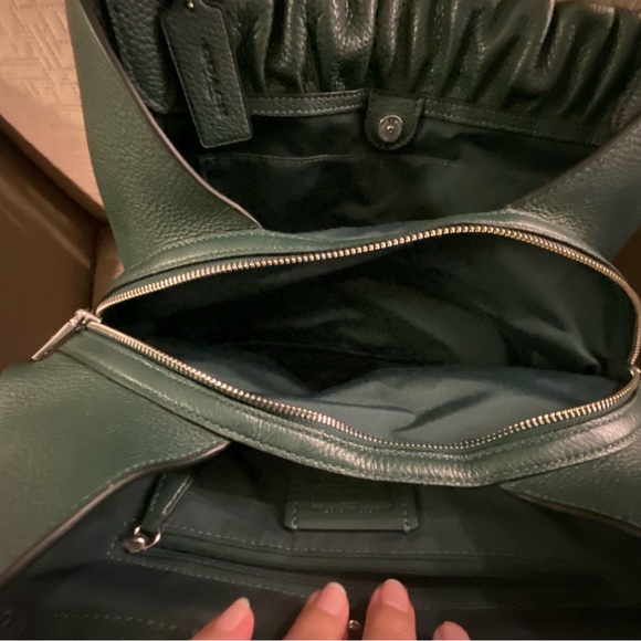 Like New, deep ivy green, rich pebbled leather COACH hobo purse - Picture 5 of 8